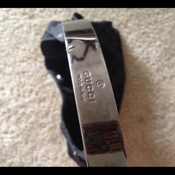 ๐ฏ Authentic Black Suede Gucci Shoulder Bag - Picture 4 of 4