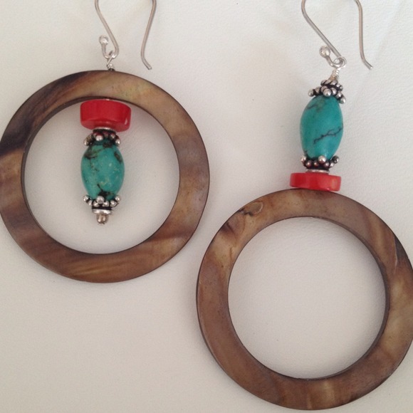 Handcrafted sterling silver earrings WEARABLE ART - Picture 2 of 4