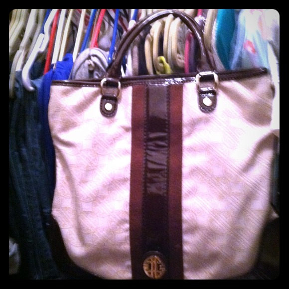Fabulous, classy, designer handbag - Picture 1 of 1