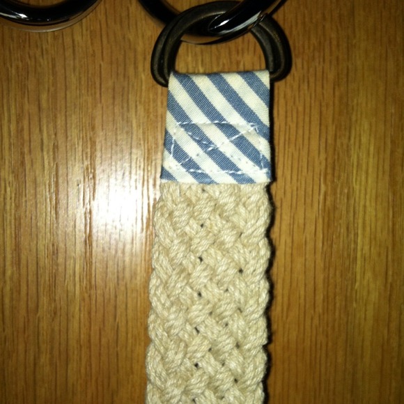 Tan belt