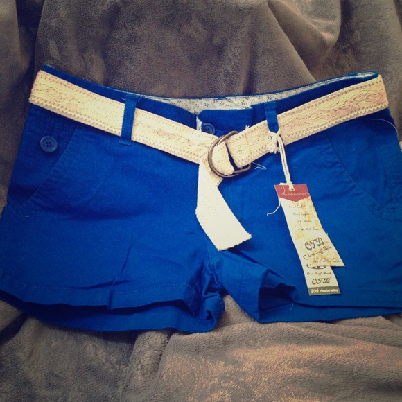 Reduced!✨New blue shorts! Make up remover