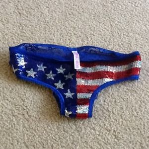 BUNDLE TRADE for @eastcoastluv vs panties n lips!