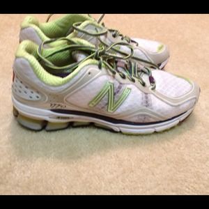 New balance running shoes