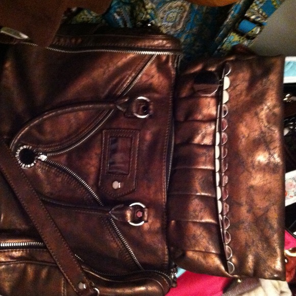 Overnighter and clutch bag - Picture 1 of 1