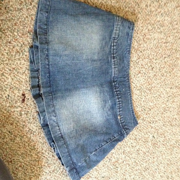 Jean skirt - Picture 2 of 2