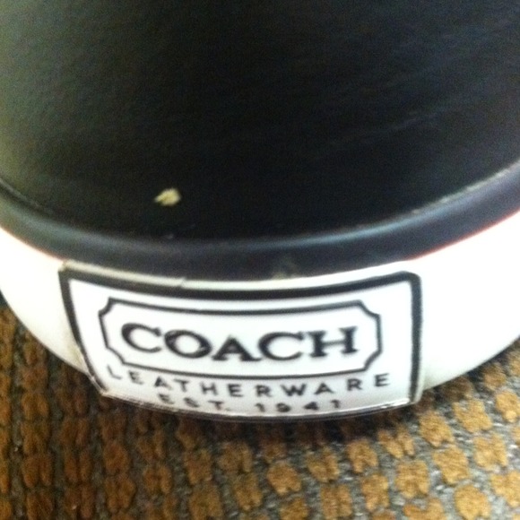 💢SOLD💢Coach Shoes - Picture 4 of 4