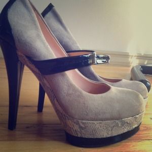 *Reserved for @ jademfrankin*Jessica Simpson pumps