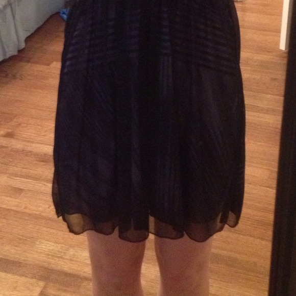 Above the knee party dress - Picture 3 of 3