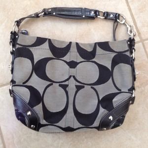 ✂Reduced!✂Authentic Coach Black Bag