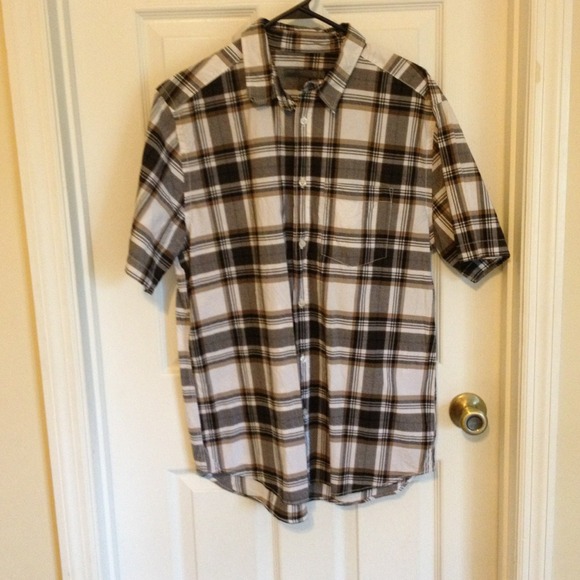 Men's plaid Old Navy button down shirt