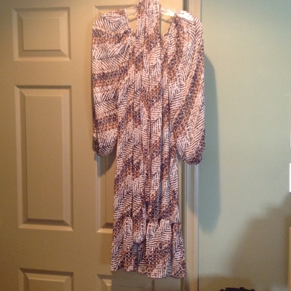 👠👠 BUNDLED 4 @theresagray61 Print Dress