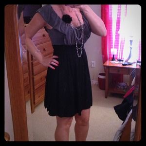 🚫🚫🚫Trading🚫🚫🚫Grey and black dress