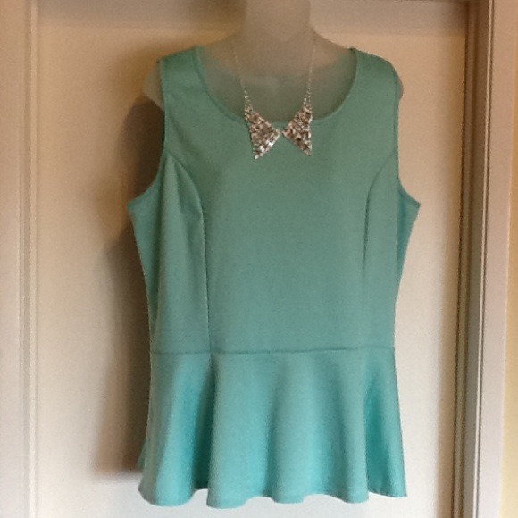 Tops - Aqua Peplum Top with Collar Necklace PLUS