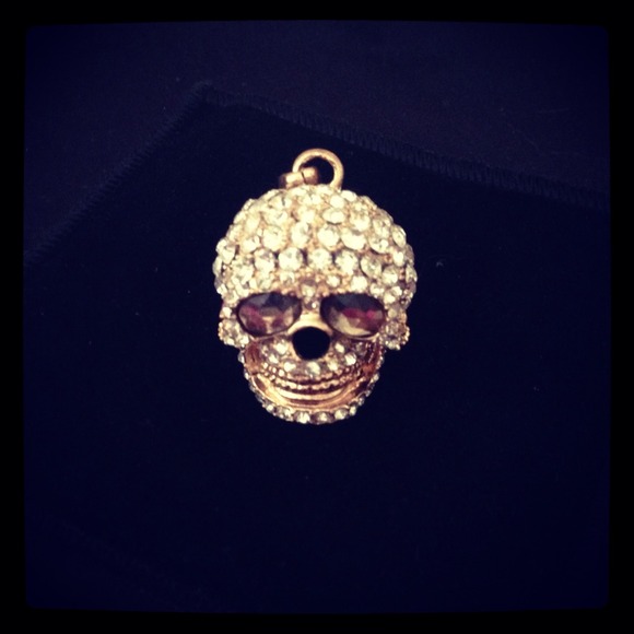 Gold cz stone skull necklace - Picture 1 of 2
