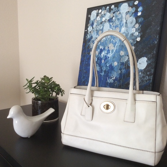 Authentic coach leather handbag - Picture 2 of 4