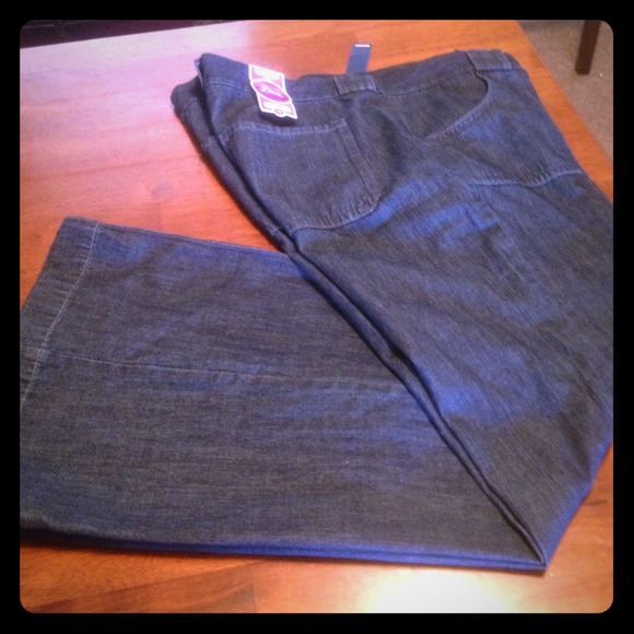 Trouser Jeans/Flirt Jeans/Nike Shirt bundle