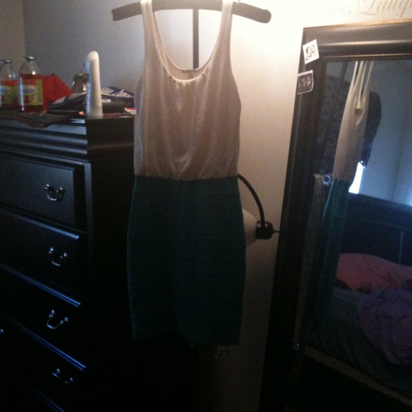 Dress - Picture 1 of 1