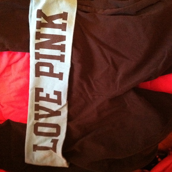 VS yoga pants