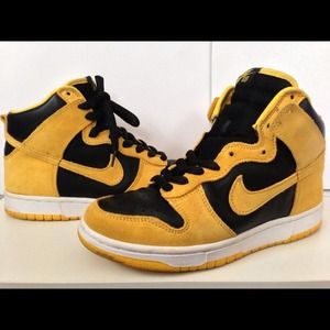 Men's Sz 6 - 20th Anniv BTTYS Goldenrod Dunk Hi SB