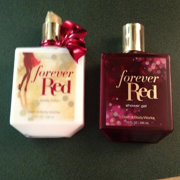 Bath & Body Works "Forever Red"
