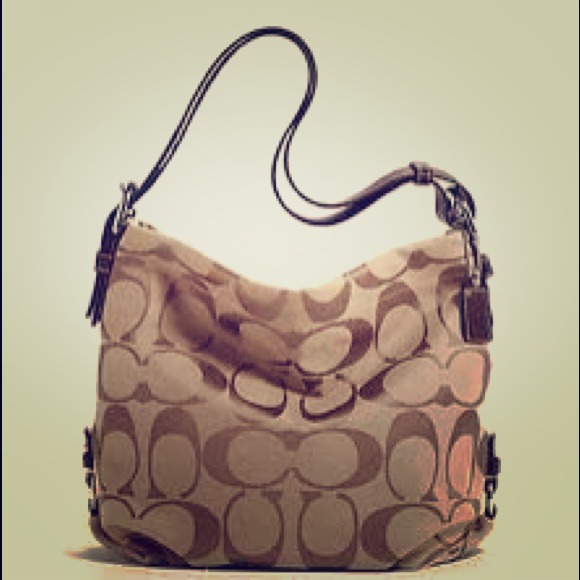 💯New authentic coach signature duffle bag