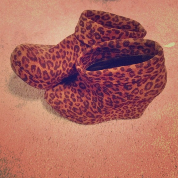 Cheetah Bootie