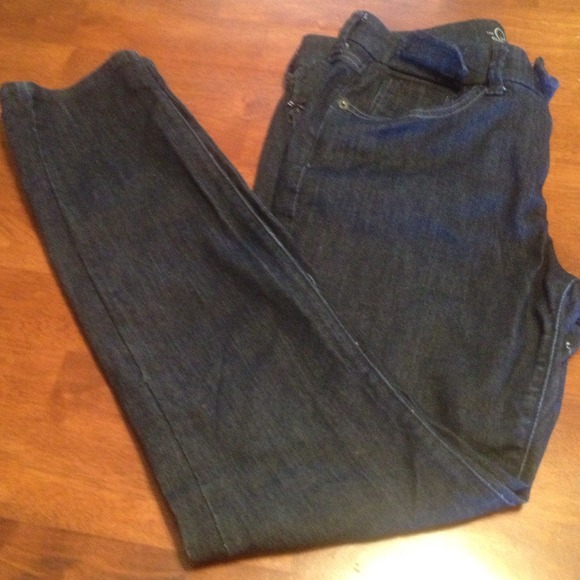 Old Navy Sweetheart Skinny Jeans