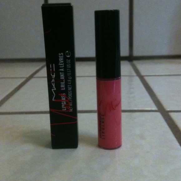 💥💥SOLD 💥💥Authentic Viva Glam Nicki Lipglass
