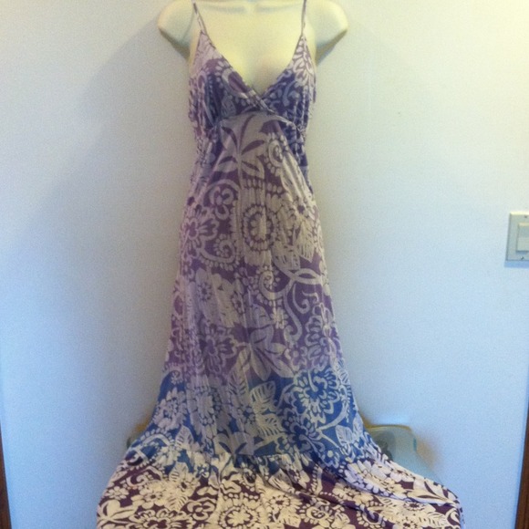 ❌Sold in Bundle❌Beautiful Maxi Dress!