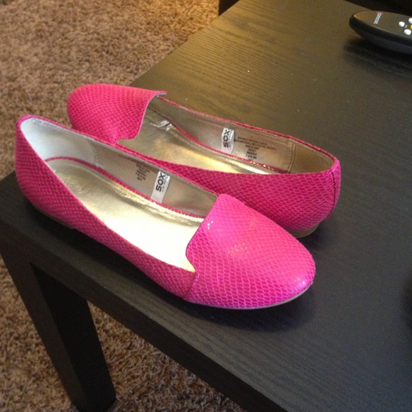 Pink snakeskin like loafers from target - size 7