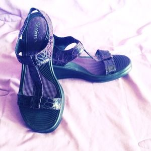 Purple leather strap Skechers...perfect for summer