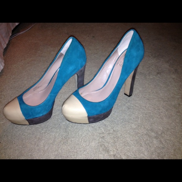 Vince camuto shoes - Picture 2 of 4