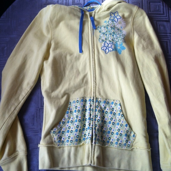 Yellow PAC sun sweatshirt