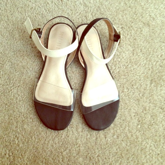NWOT Clear Vamp Colorblocked Sandals