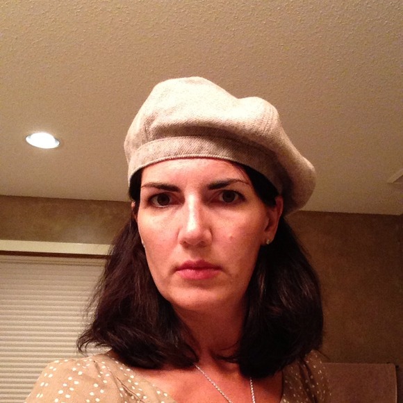 Wool hat - Picture 3 of 3