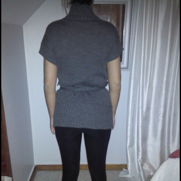 Grey belted sweater - Picture 2 of 2