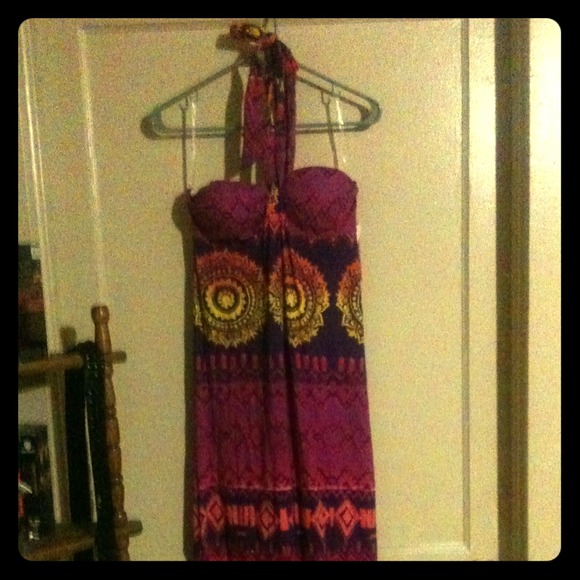 Tribal looking maxi dress! - Picture 1 of 3