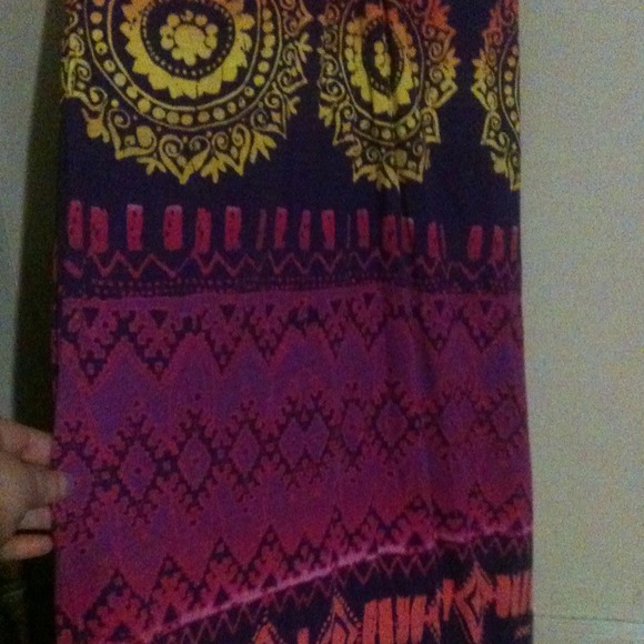 Tribal looking maxi dress! - Picture 2 of 3