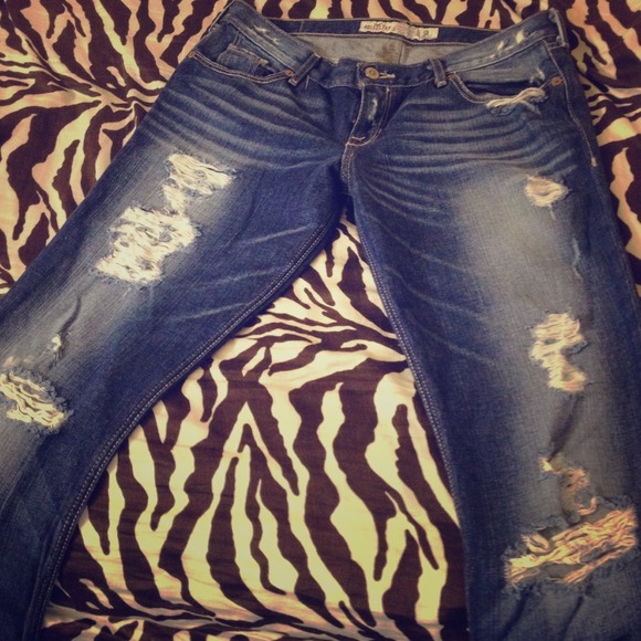 ⭐Destroyed Hollister jeans⭐ - Picture 1 of 4