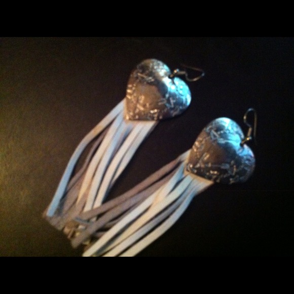 Leather With SilverTone Heart Earrings CUTE!