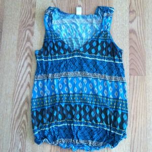 *REDUCED* Old navy summer top make an offer