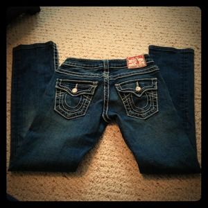 White stitch True Religion Jeans