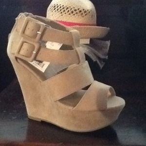Brand new oatmeal suede heels,braceletand bangles