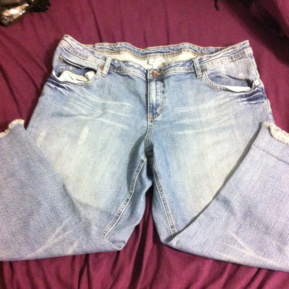 18W Capris Jeans