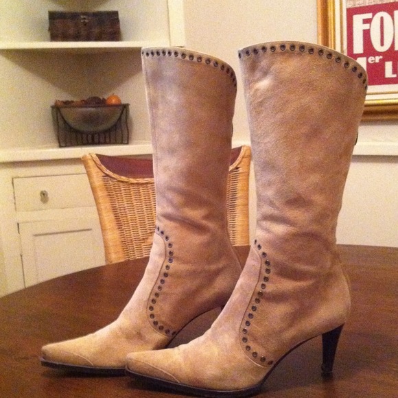 Sergio Rossi suede boot!😍