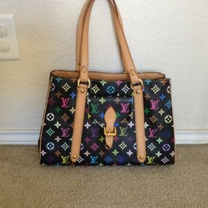 ๏ฏ% Authentic Louis Vuitton Aurelia ๏ฏ% Authentic Louis Vuitton Aurelia
