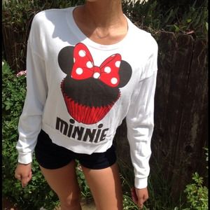 Minnie cupcake pullover 🎀 Reserved!
