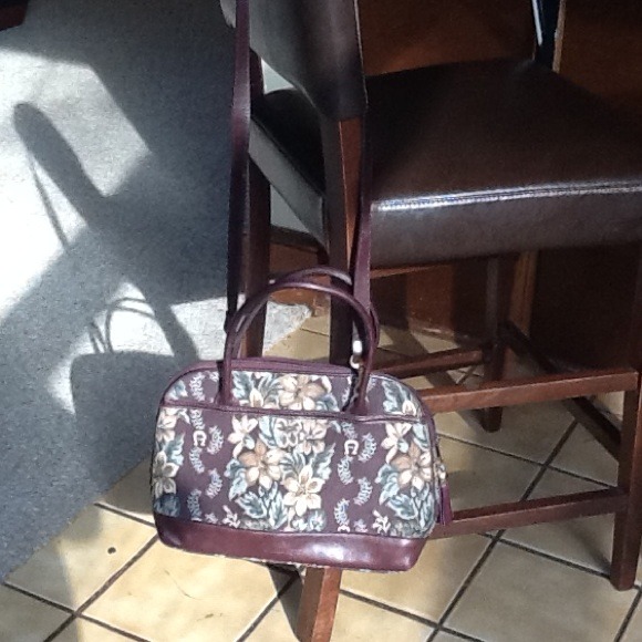 Authentic Etienne Aigner purse - Picture 1 of 4