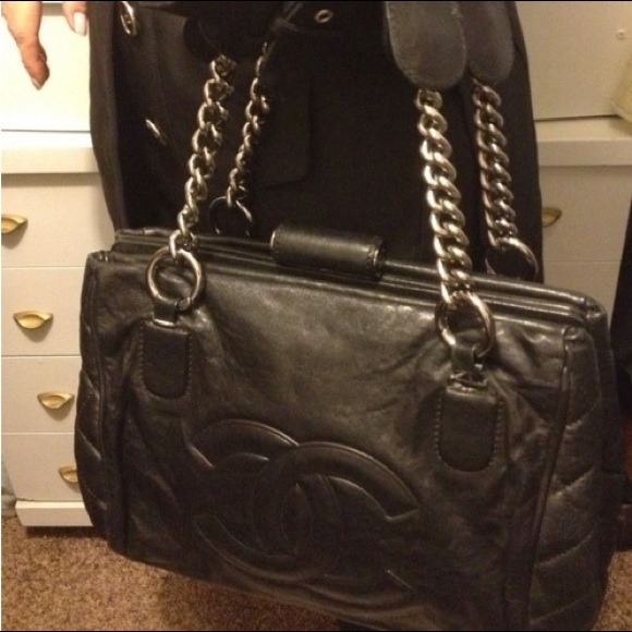 🎀SALE Authentic Chanel glazed jumbo tote - Picture 4 of 4