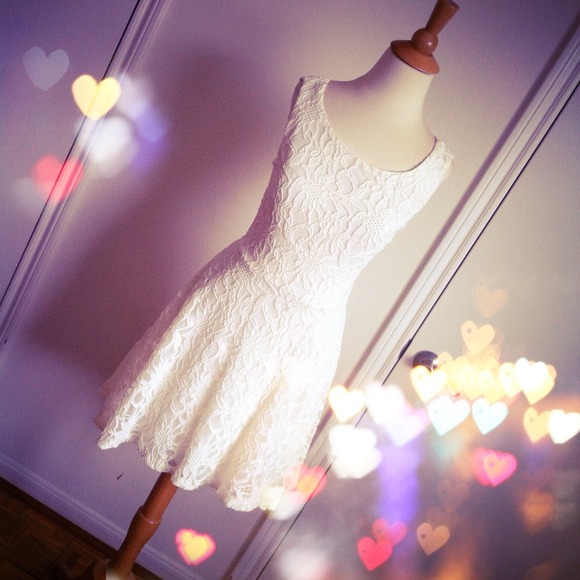 Dresses & Skirts - ** GIFTED ** White Crochet Lace Dress + Bow Back